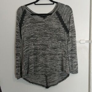 Socialite Women's Size Medium Black & White Long Sleeve Shirt